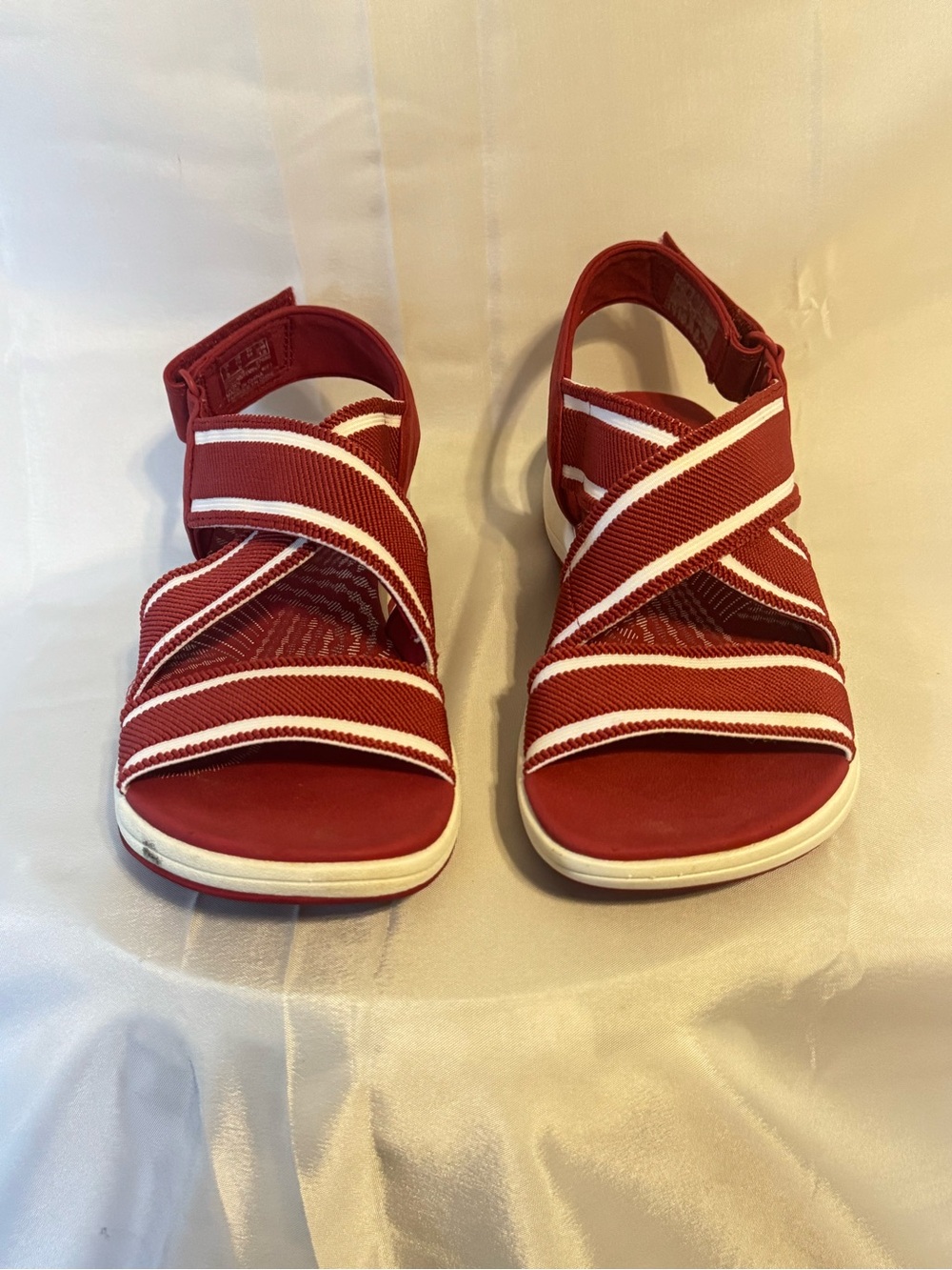 Clarks Red Cloud Steppers Sandals